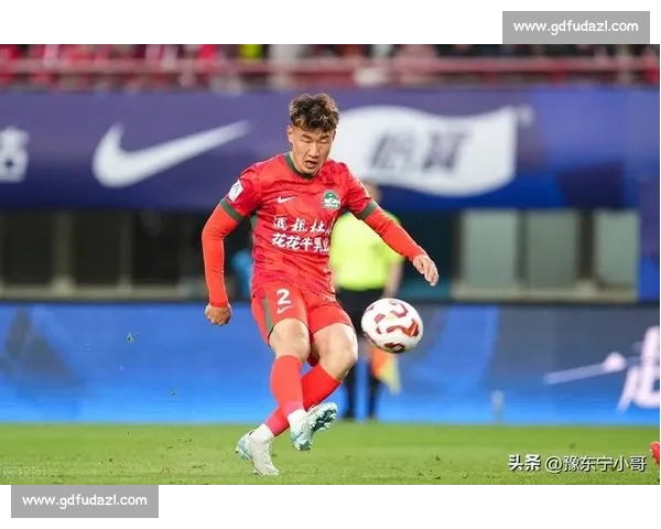 李磊转会风云:两球队竞逐,河南明确否认参与谈判 李磊转会风云:两球队竞逐,河南明确否认参与谈判