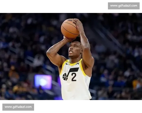 爵士黄蜂达成重磅交易：塞克斯顿与努尔基奇互换东家